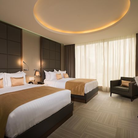 Hotel Las Americas Golden Tower Panama Exteriör bild Deluxe Room